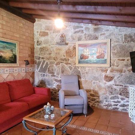 Casa Rustica Piscina, Apartadino 卡拉米尼亚尔镇 外观 照片