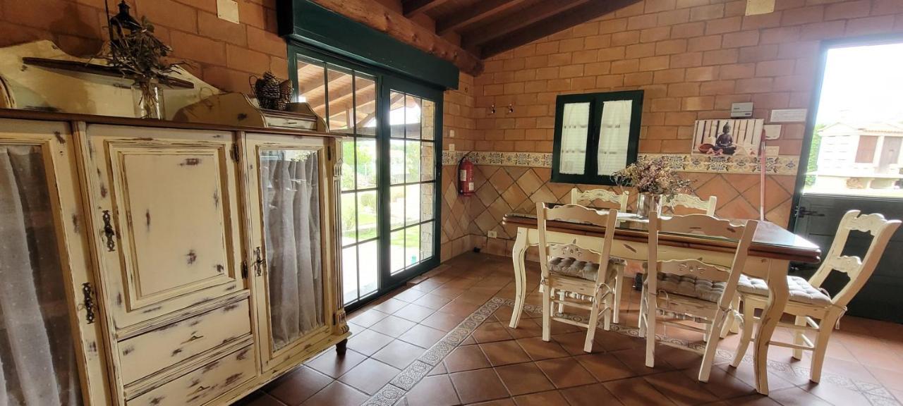 Casa Rustica Piscina, Apartadino 卡拉米尼亚尔镇 外观 照片