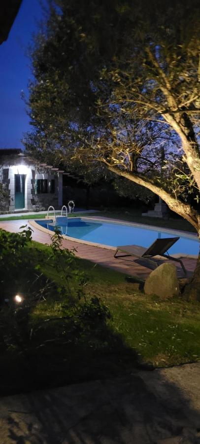 Casa Rustica Piscina, Apartadino 卡拉米尼亚尔镇 外观 照片