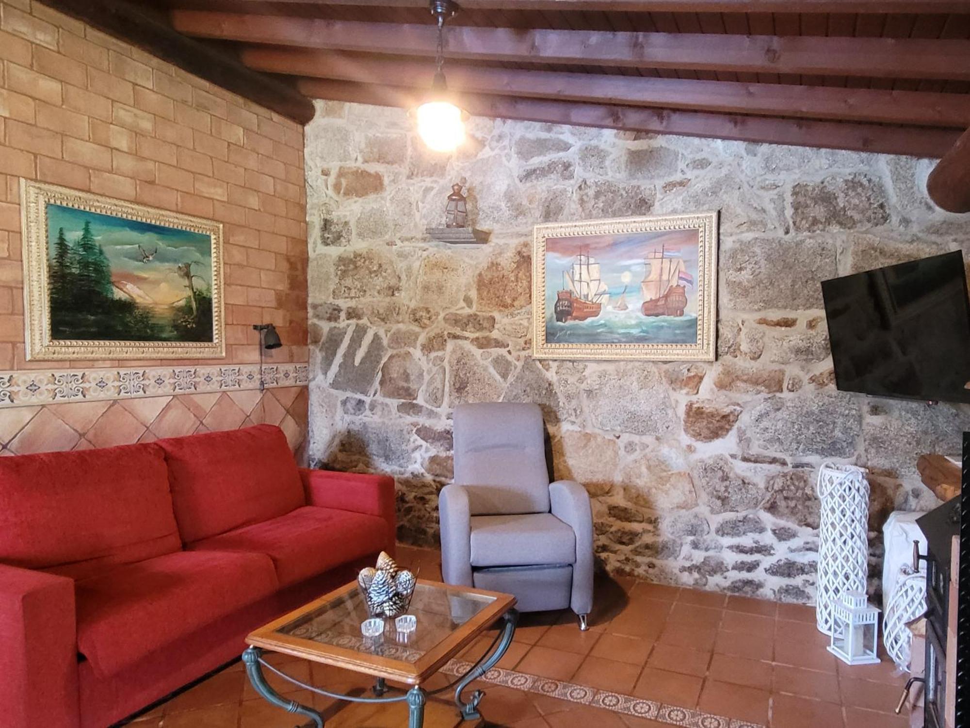 Casa Rustica Piscina, Apartadino 卡拉米尼亚尔镇 外观 照片