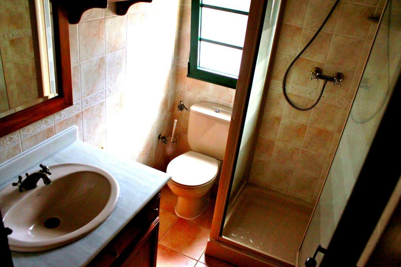 Casa Rustica Piscina, Apartadino 卡拉米尼亚尔镇 外观 照片