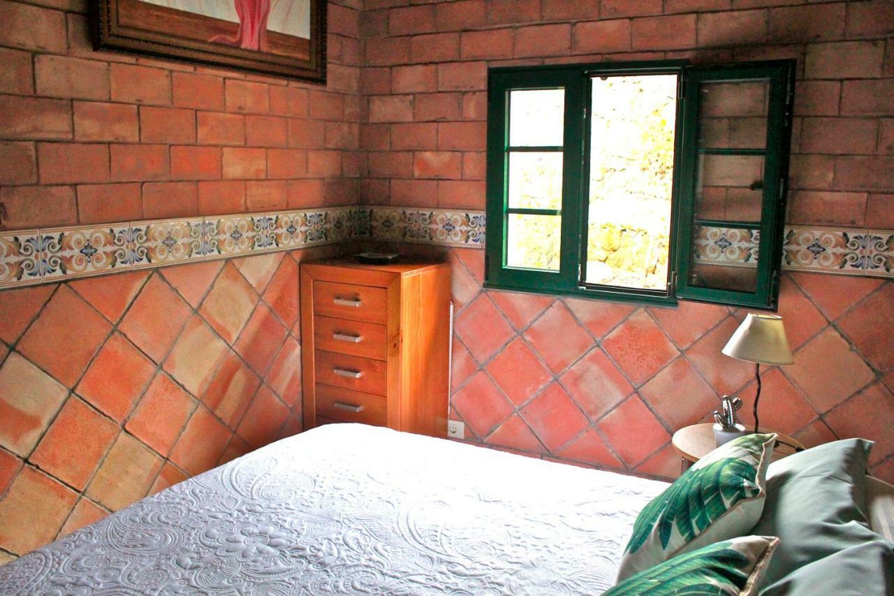 Casa Rustica Piscina, Apartadino 卡拉米尼亚尔镇 外观 照片